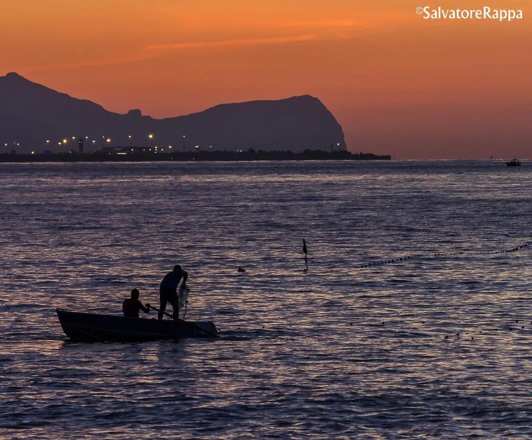 La Casetta Sul Mare Isola delle Femmine Italy