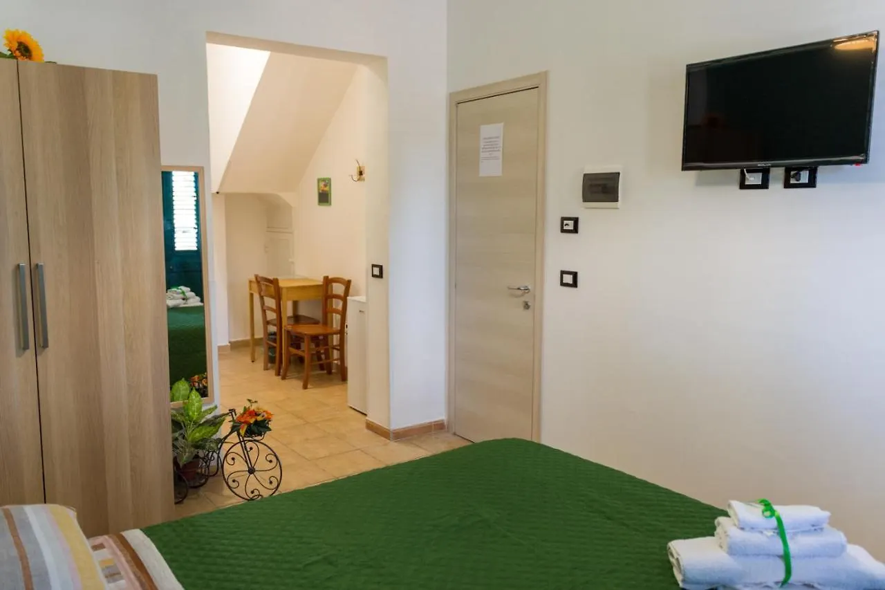 La Casetta Sul Mare Isola delle Femmine Guest house